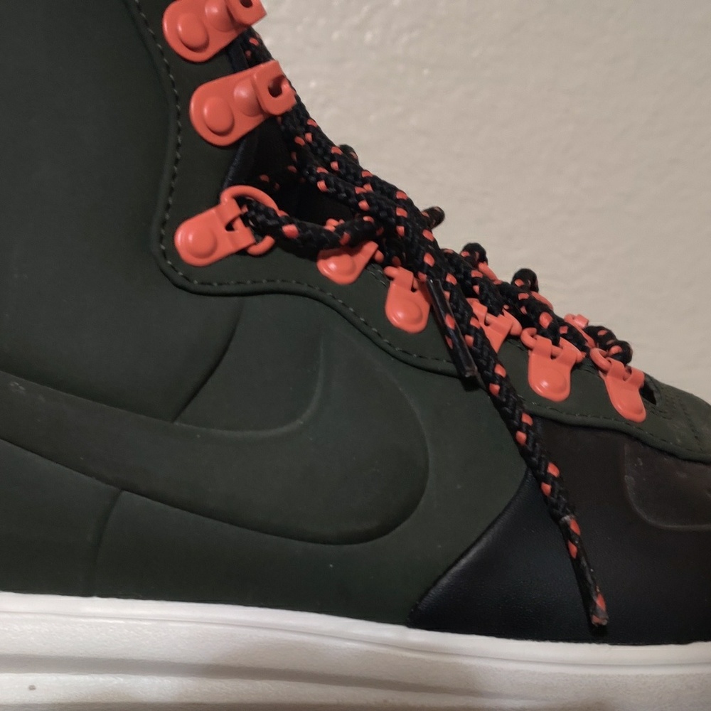 Nike air Force 1 winter boots